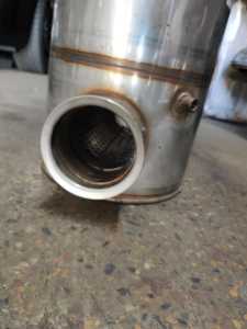 İŞ MAKİNASI EGZOZ  GAZ TEMİZLEYİCİ KATALİZÖR DPF